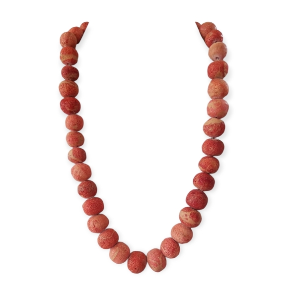 Vintage Mid Century Coral Beaded Necklace - Picture 2 of 8